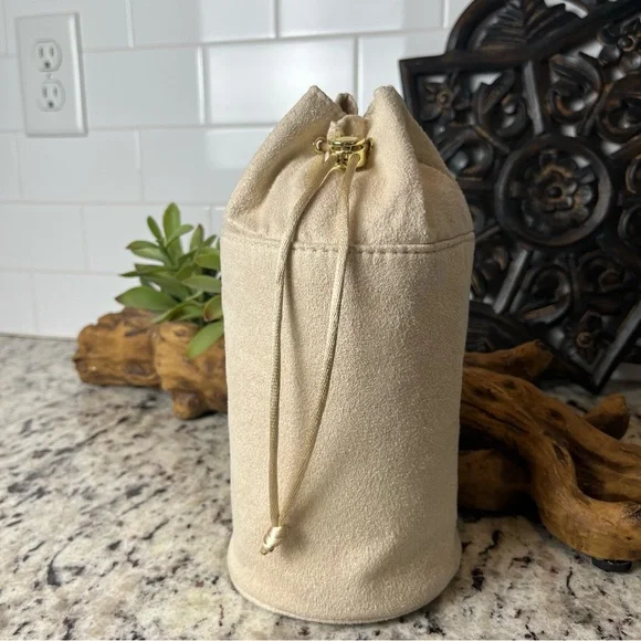 Bvlgari x Emirates Metallic Drawstring Pouch - Picture 1 of 11